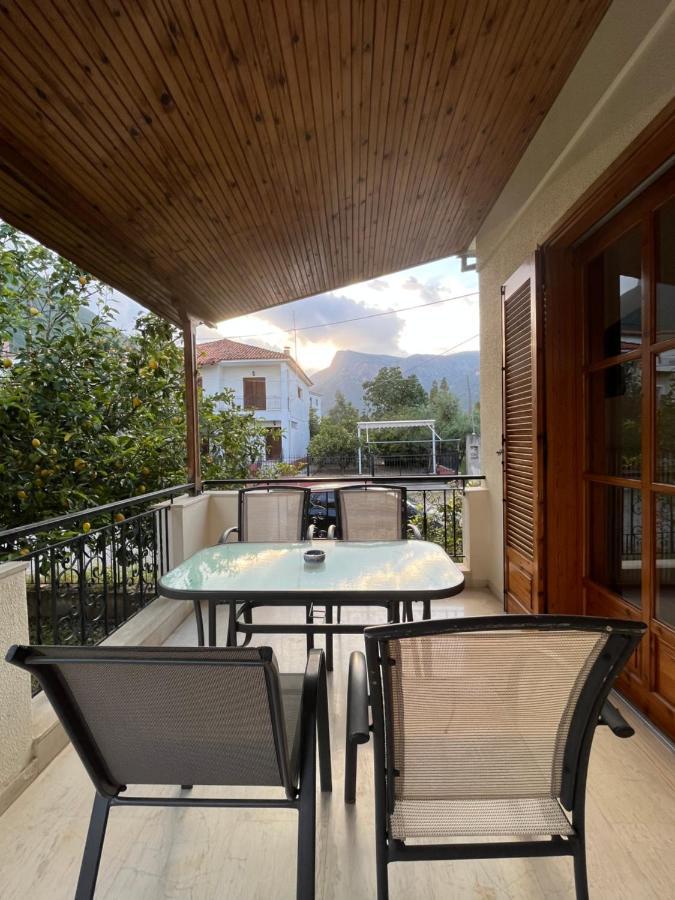 Villa Lemon Tree House Leonídion Exterior foto
